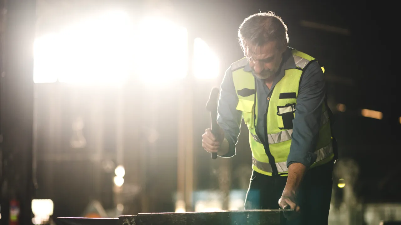 Ce domenii se încadrează la Grupa I de muncă. Meseriile grele din România pentru care statul oferă facilități la pensie