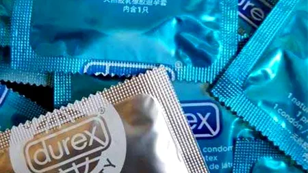 EFECTE. Coronavirusul afectează viața sexuală a cuplurilor. Vânzările de prezervative au scăzut drastic