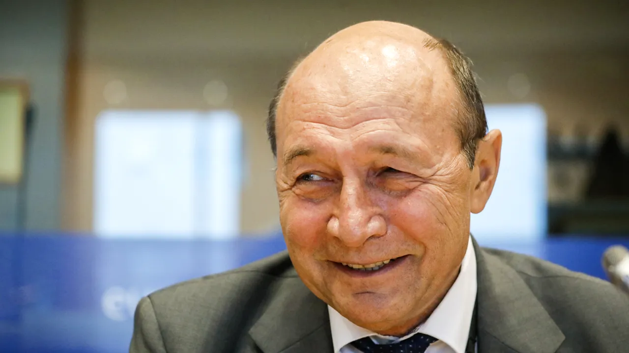 Băsescu, între ironie și critică: reacția fostului președinte la declarațiile lui Nicușor Dan despre SRI. „Prefer să privesc”