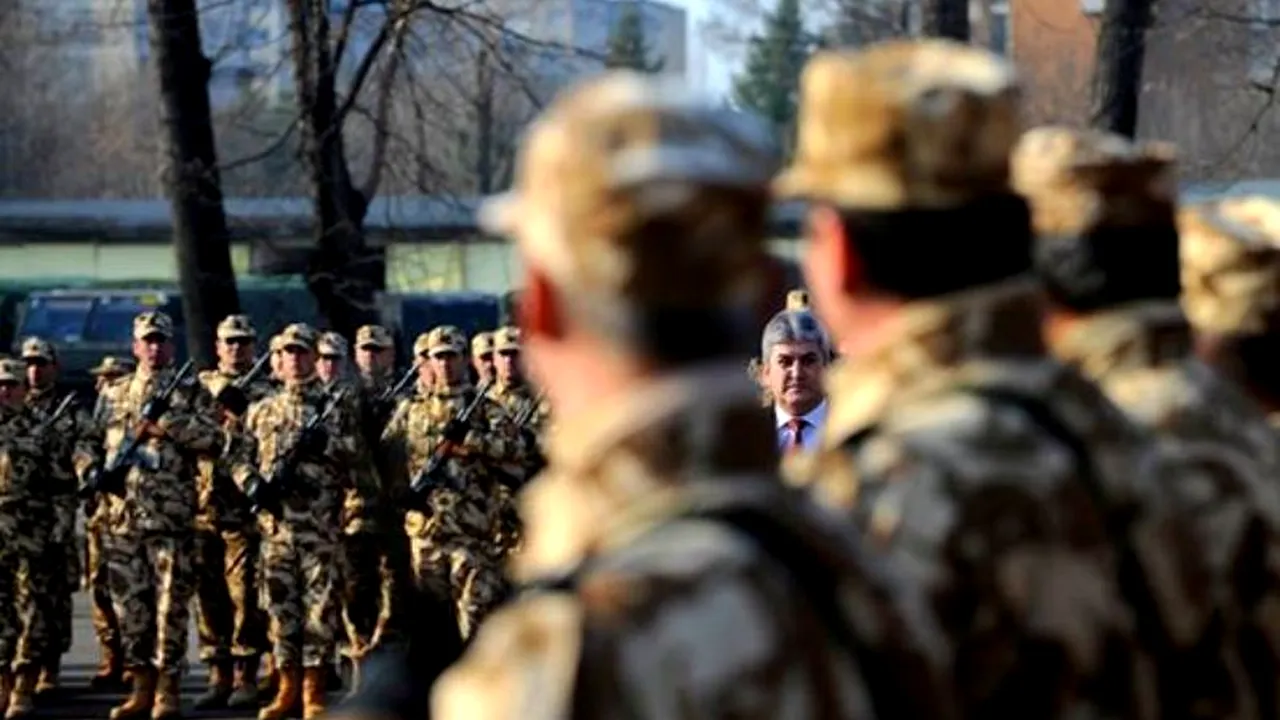 Băsescu, despre formularul pentru rezerviști: „Nu există risc de război, mă surprind fetele mari care dau ochii pe spate