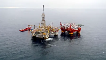 Prețul petrolului Brent a reveni sub nivelul de 50 dolari pe baril
