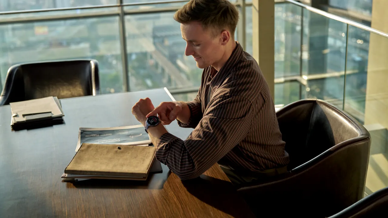 (P) WATCH 5 și X-TAP - HUAWEI schimbă complet modul în care interacționezi cu ceasul tău