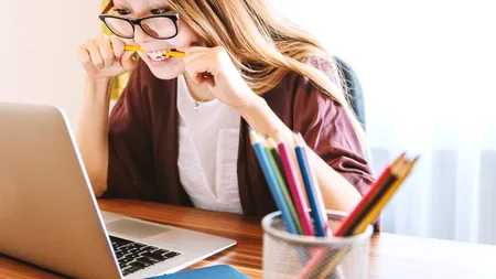 Raport Zelist: Românii, mai activi pe Facebook pe durata pandemiei. Care sunt cele mai virale postări din 2020