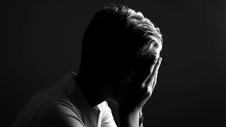 Impact devastator: Ratele de suicid cresc în rândul elevilor și femeilor din Japonia în timpul pandemiei COVID-19