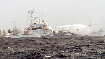 Trei NAVE CHINEZE au revenit în apele teritoriale ale insulelor disputate din Marea Chinei de Est