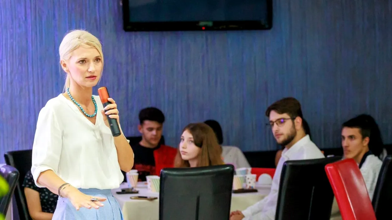 Alina Gorghiu, ministrul Justiției, mesaj către adolescenți: „Vă puteți distra și fără droguri”