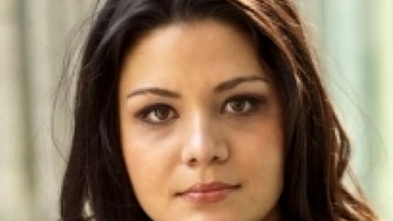 Cine este Andreea Lambru, tânăra de 27 de ani care i-a luat locul lui Mihalache la Guvern. UPDATE: Ponta îi justifică numirea: 