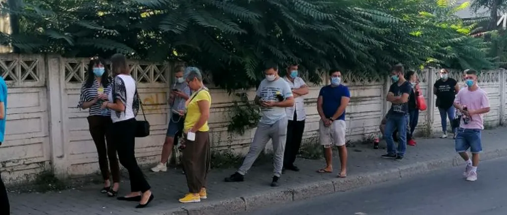 Zeci de români s-au înghesuit să doneze sânge la Iași, după ce primarul le-a făcut o ”ofertă de nerefuzat” - FOTO