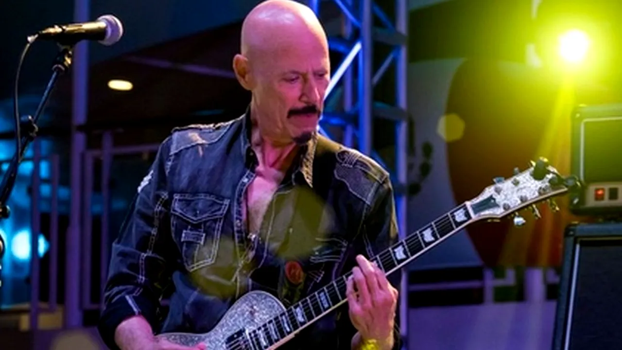 DOLIU. Lumea rock-ului, mai săracă: A murit chitaristul Bob Kulick