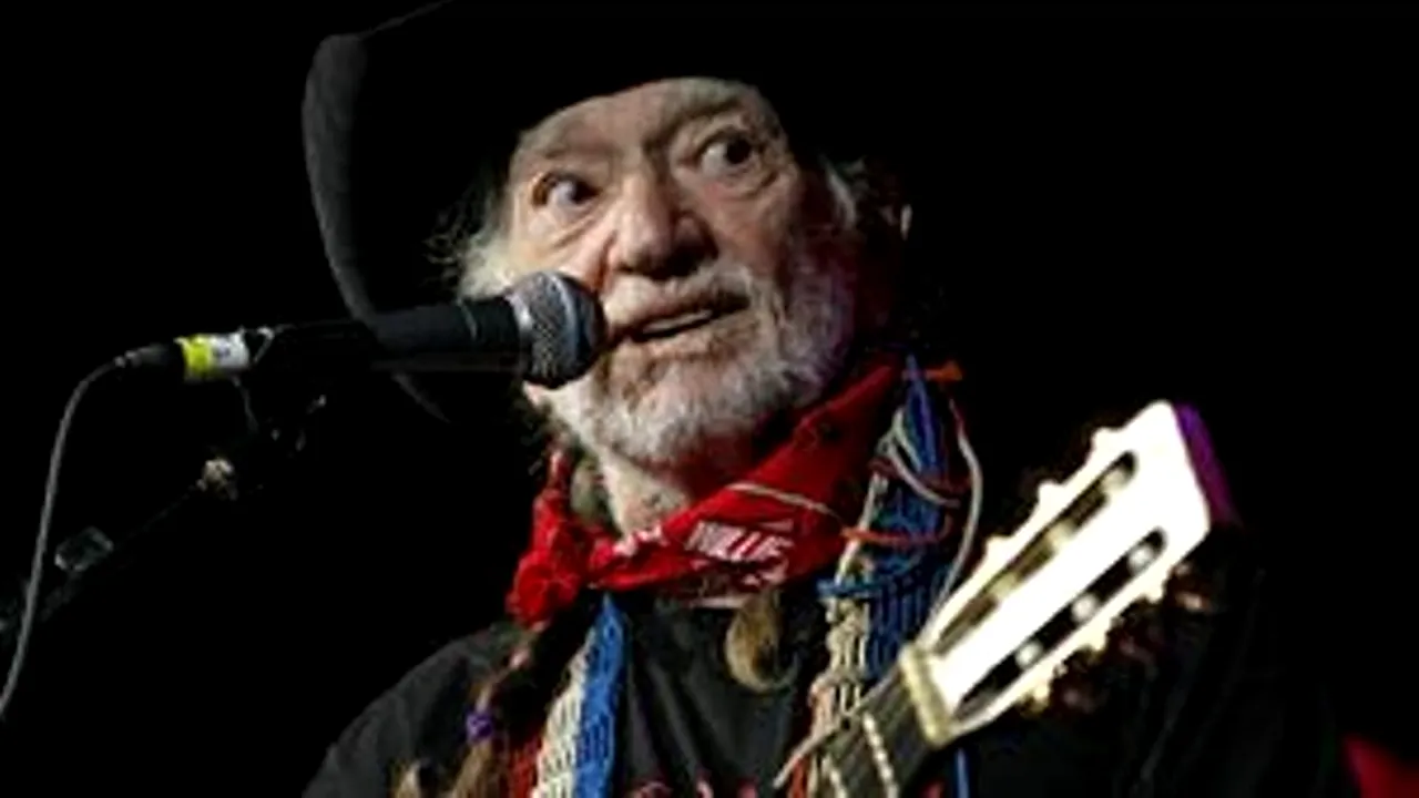 Willie Nelson vrea să lanseze un brand de produse care să-i facă pe oameni să se simtă „la înălțime