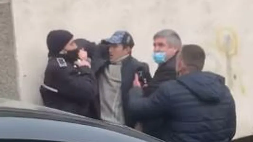 Polițiști locali agresați și bătuți în Bârlad! Este incredibil de la ce a pornit scandalul / (FOTO+VIDEO)