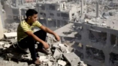 Cu degetul pe trăgaci, așteptând primele salve ale diplomației