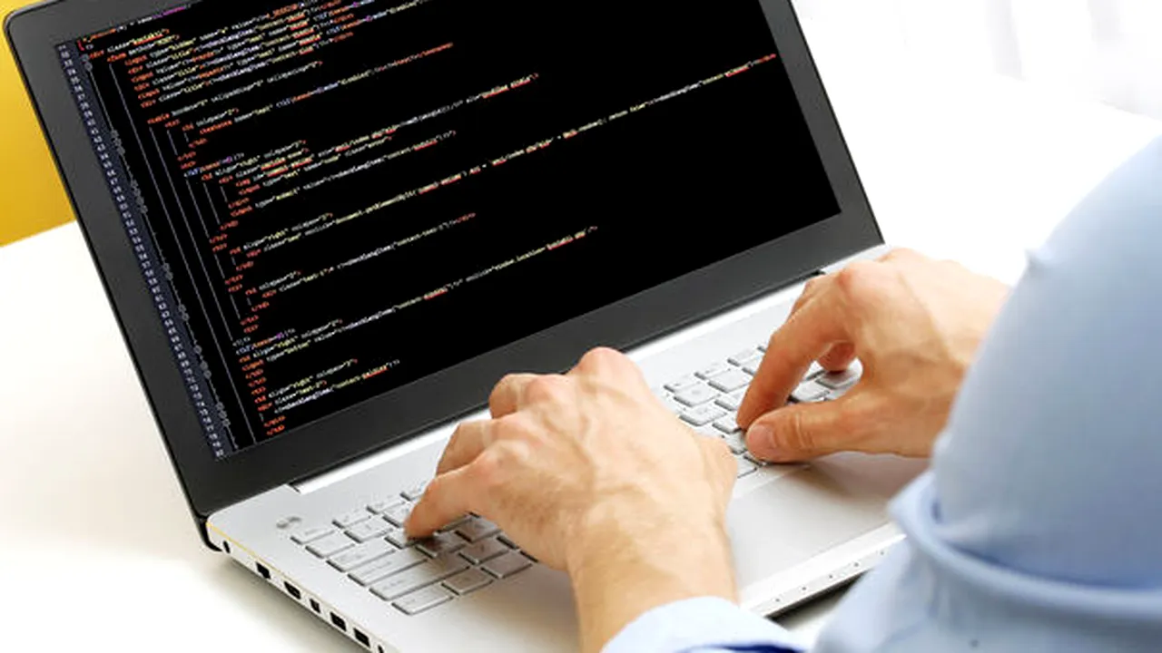 Top 7 FRAUDE INFORMATICE. Care sunt cele mai EFICIENTE măsuri împotriva INFRACTORILOR din online 