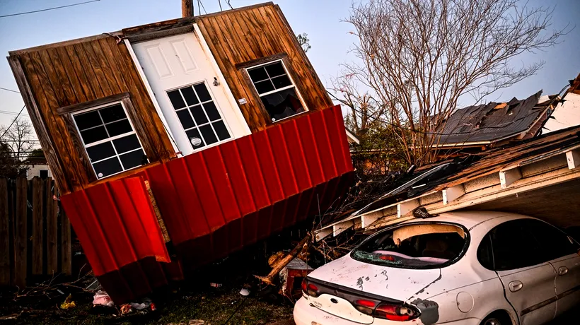 FOTO | Tornadă devastatoare în Mississippi! Cel puțin 25 morți, orașe întregi devastate