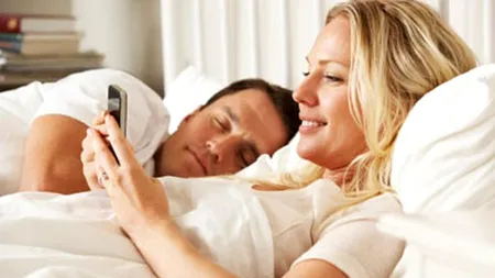 Gestul pe care 84% dintre utilizatorii de smartphone-uri îl fac în fiecare dimineață