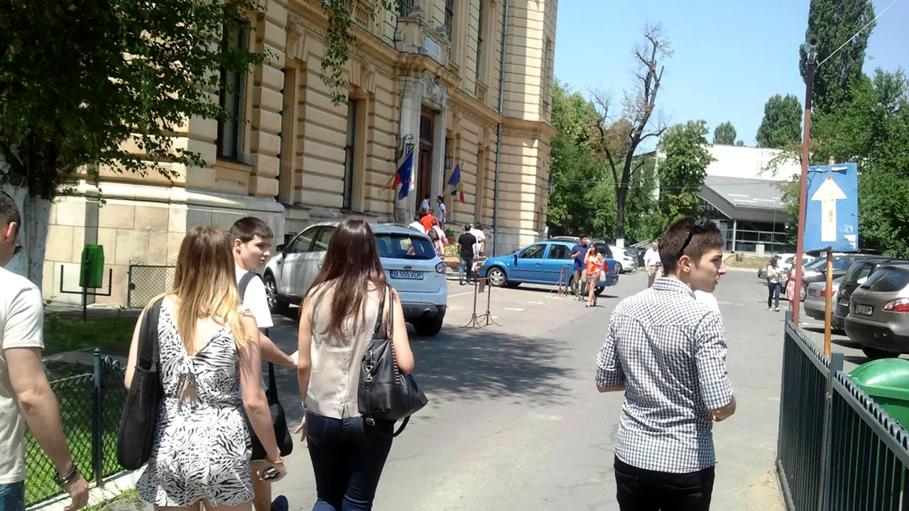 Zeci de candidați respinși la Medicină contestă subiectele