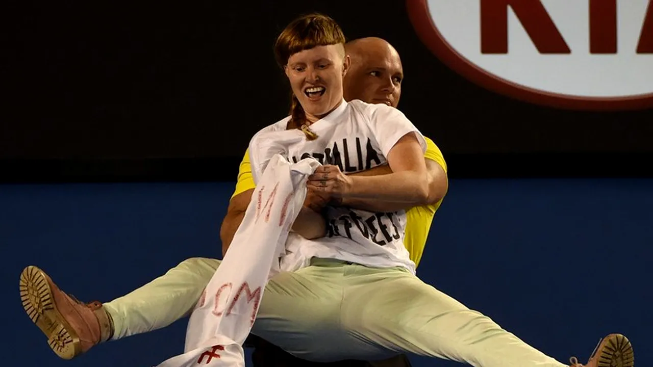 Finala de la Australian Open, întreruptă cinci minute de un militant pentru drepturile refugiaților