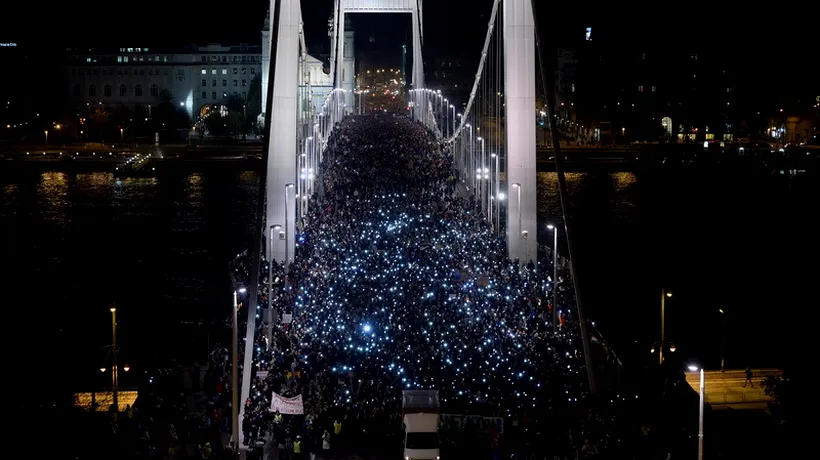 O nouă mobilizare masivă la Budapesta împotriva taxei pe Internet: Orban afară
