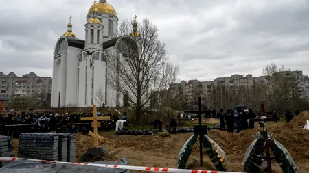 LIVE UPDATE | Război în Ucraina, ziua 45: Peste 4,4 milioane de ucraineni au fugit din calea războiului / „Acțiunile Rusiei par a fi crime de război”, spune Von der Leyen / YouTube blochează canalul televiziunii Parlamentului rus / Ambasadorul UE în Ucraina revine la Kiev