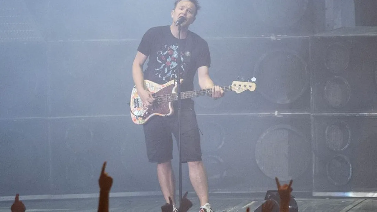 Mark Hoppus, liderul trupei rock Blink-182, a anunțat că are cancer: „Sunt speriat”