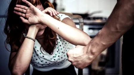 Violența în familie, pedepsită drastic! Atenție, împăcarea nu mai înlătură răspunderea penală!