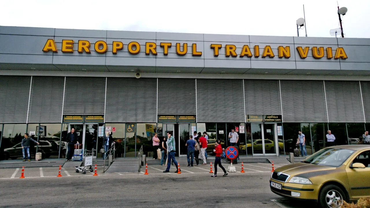 Scene incredibile pe aeroportul din Timişoara: Un bărbat s-a plimbat cu un pistol prin faţa pasagerilor. Ce au descoperit polițiștii după ce l-au imobilizat