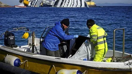 Slujbă pe insula Giglio, la șase luni de la naufragiul Costa Concordia. Supraviețuitorii dau în continuare vina pe comandantul navei: 