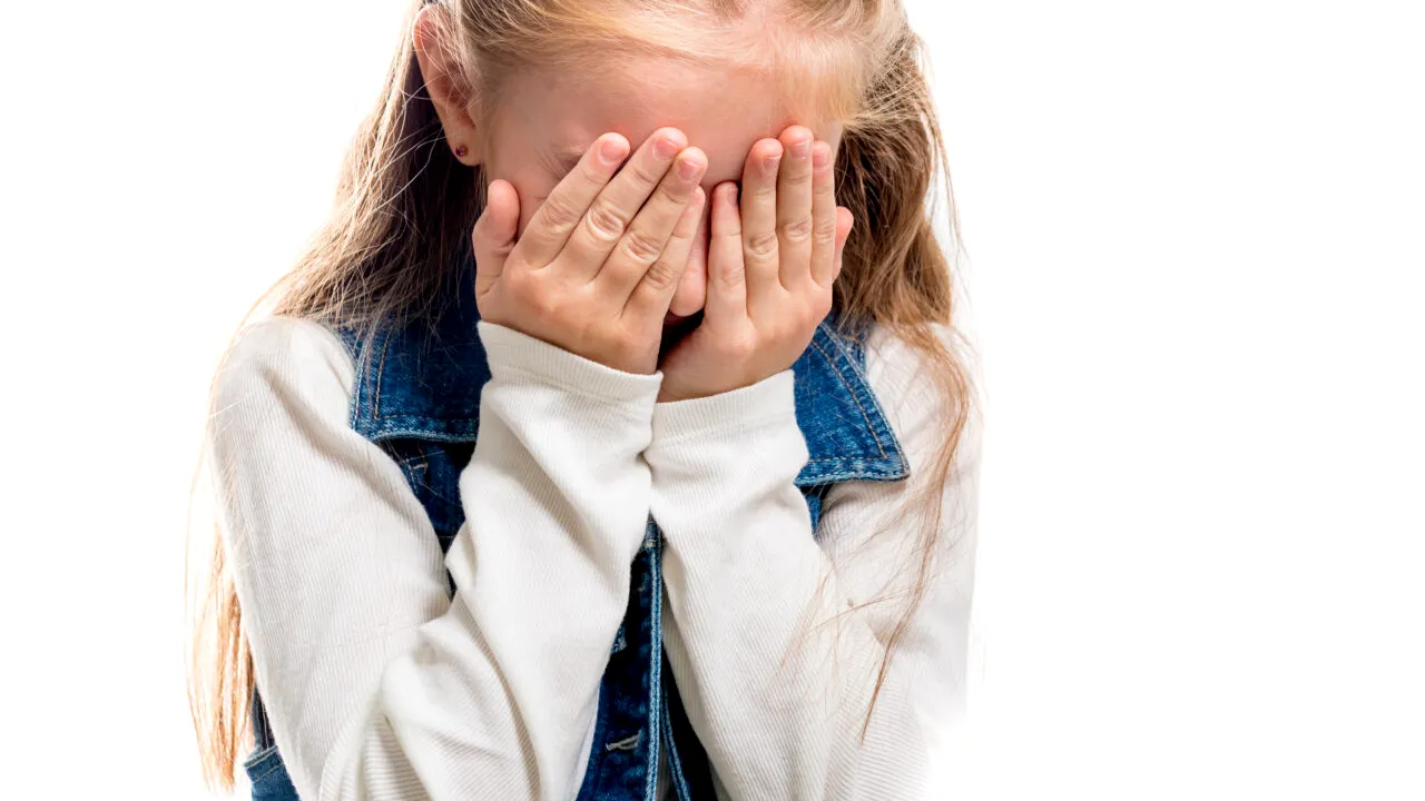 O femeie și-a găsit fiica după 44 de ani, după ce fusese răpită din fața casei și trimisă în SUA, spre adopție. Cum a fost posibil