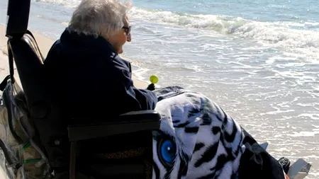 Viața e frumoasă. La o sută de ani, o femeie vede pentru prima oară oceanul