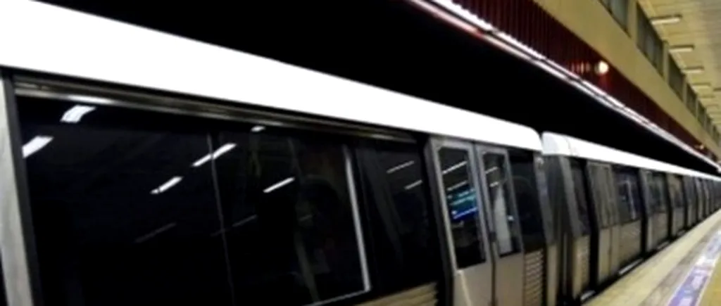 Circulație blocată zeci de minute la metrou, după ce un tren s-a defectat între stații