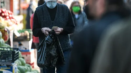 Pensiile majorate ÎNTÂRZIE în ianuarie. Ce spune șeful Casei de Pensii