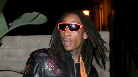 Rapperul Wiz Khalifa, dat în urmărire internațională. A fost condamnat la 9 ani după gratii în penitenciarele din România