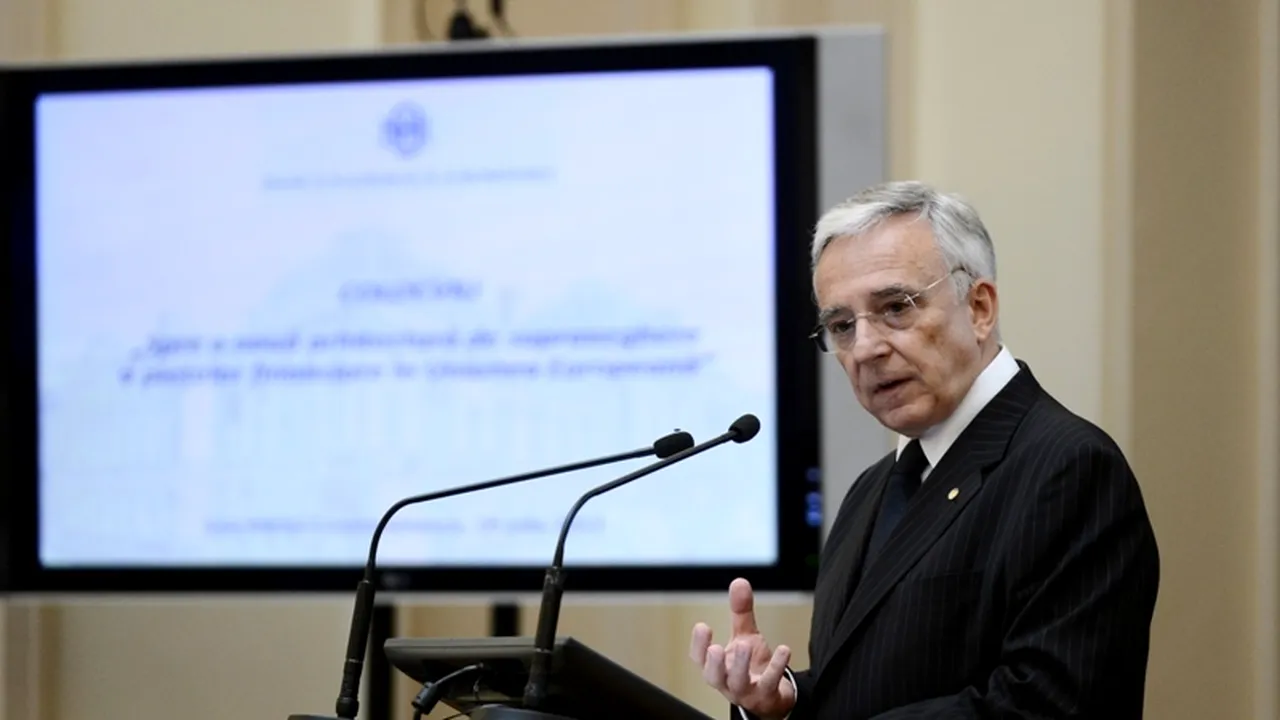 Isărescu, despre privatizarea CFR Marfă: O încercare de a ieși dintr-un 