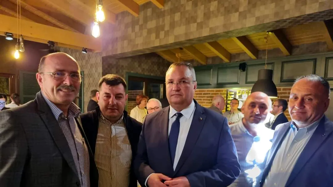 Un primar din Dolj s-a „lăudat” pe Facebook că și-a făcut ziua cu premierul Ciucă | FOTO