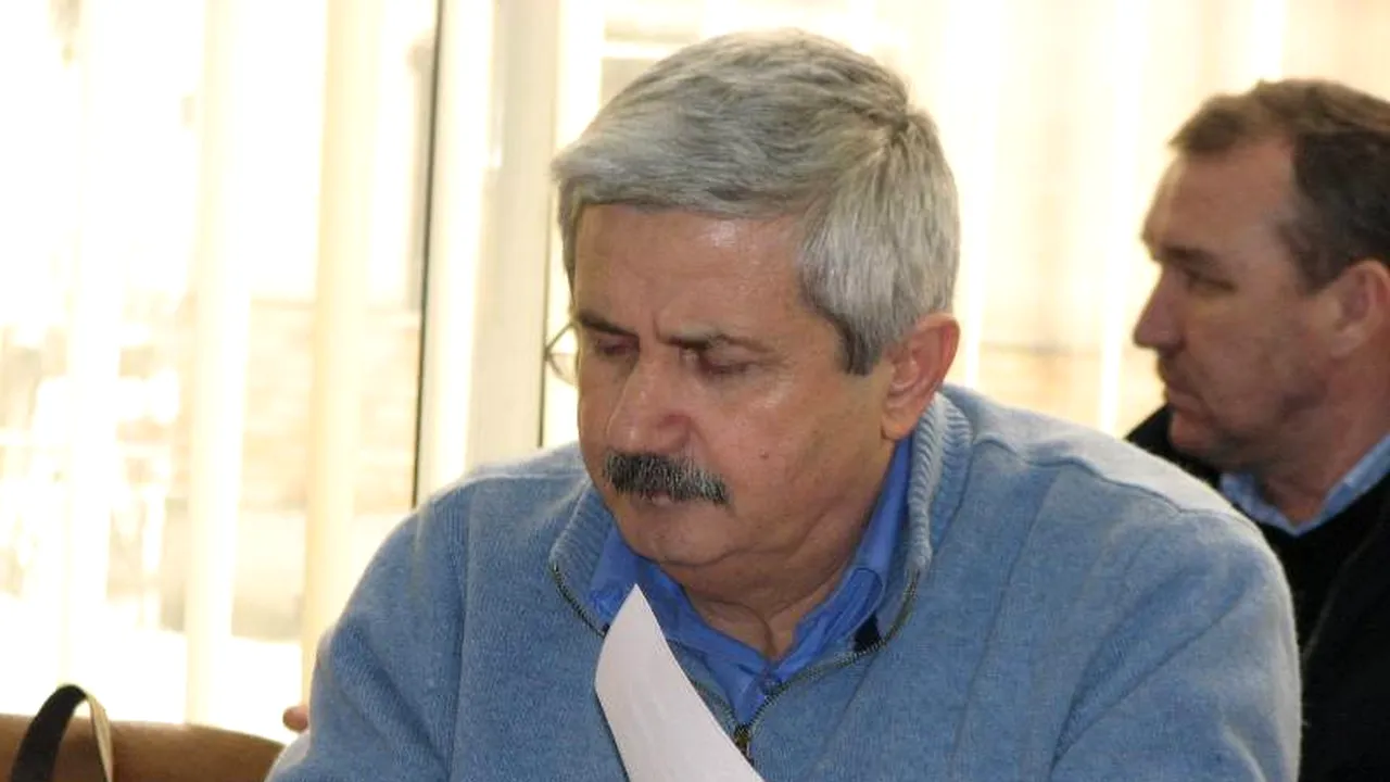 Cine a înecat „flacăra democrației