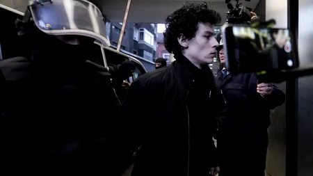 Un interlop cămătar nu mai vrea să stea în celulă cu tânărul arestat pentru propagandă ISIS: Vrea să mă convertească