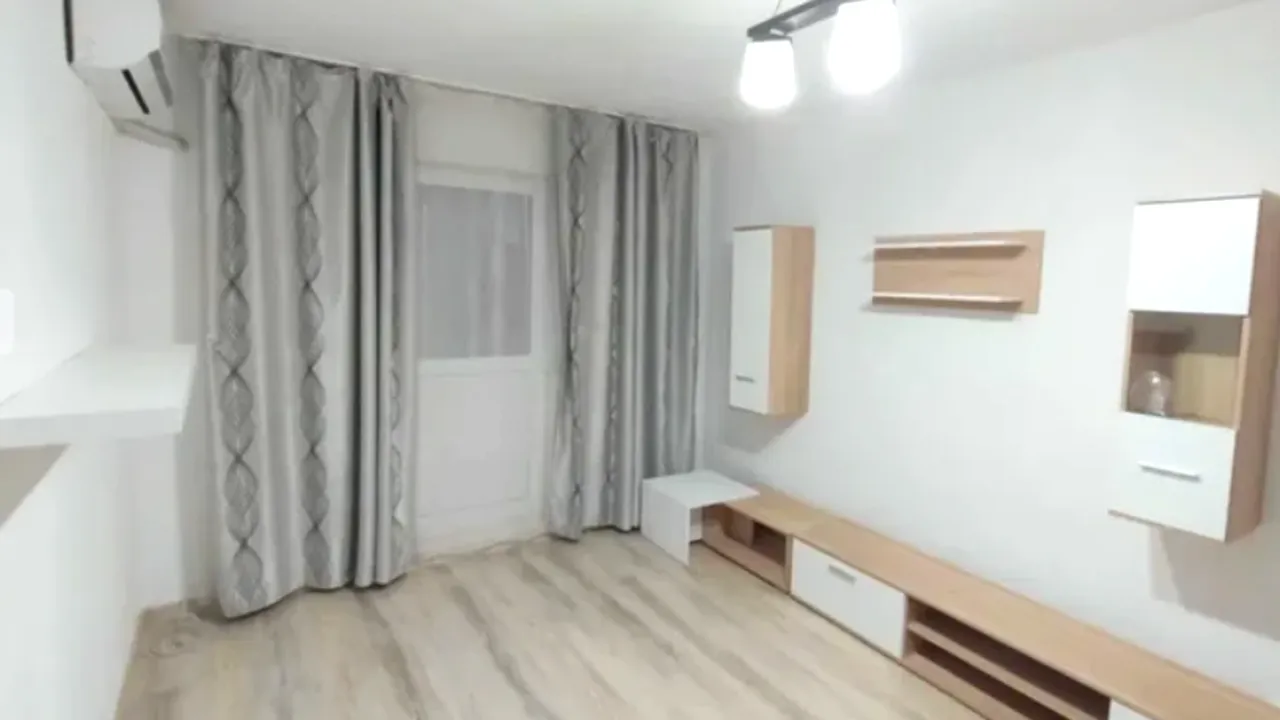 Ofertă ireală într-un oraș din România. Prețul infim cu care se vinde un apartament renovat și mobilat complet, scos la vânzare acum, în 2026