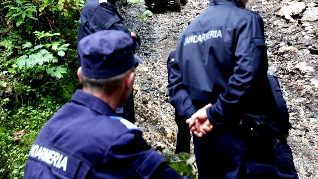 Caraș- Severin: Un copil de doi ani dispărut din fața casei, căutat de peste o sută de persoane