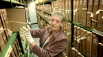 A murit Stella Rimington, prima femeie care a condus contraspionajul britanic MI5. Ea ar fi inspirat-o pe actriţa Judi Dench în rolul M din James Bond