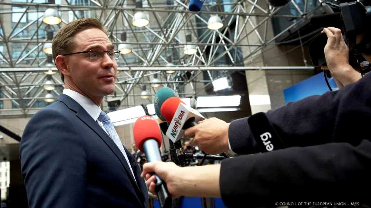 Un bărbat a încercat să îl atace cu un cuțit pe premierul Finlandei, Jyrki Katainen 