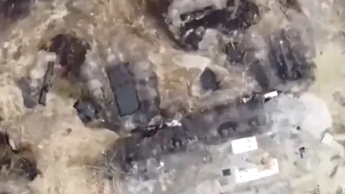 Soldații ruși au săpat tranșee la Cernobîl, în solul contaminat radioactiv, arată imagini surprinse de o dronă