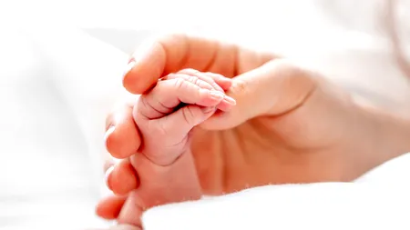 Rezultatele necropsiei arată de ce a murit, la Târgu Jiu, bebelușul de numai o lună/Ce au descoperit LEGIȘTII