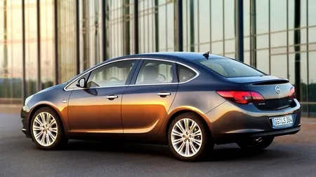 Opel Astra sedan - imagini și informații oficiale 