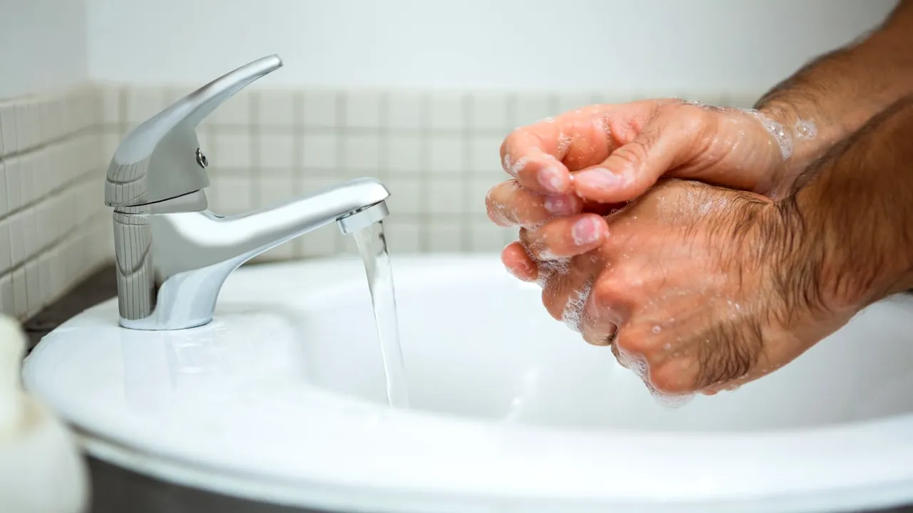 Apă otrăvită cu ARSEN la robinetele oamenilor dintr-o comună prahoveană