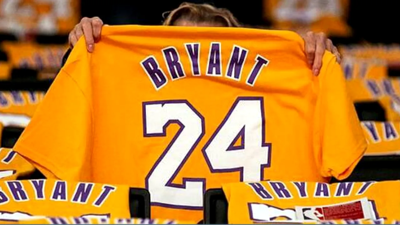 Echipele NBA All Star vor avea pe tricouri numerele purtate de Kobe Bryant și de fiica sa, Gianna