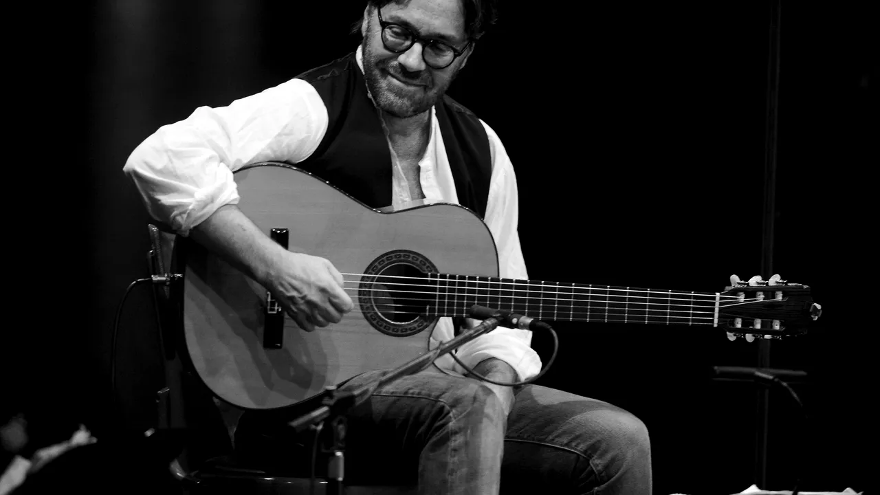 Ce CONCERTE aduce luna noiembrie în București: chitariști, pianiști, metaliști. De la AL DI MEOLA și HAVASI la ANNIHILATOR