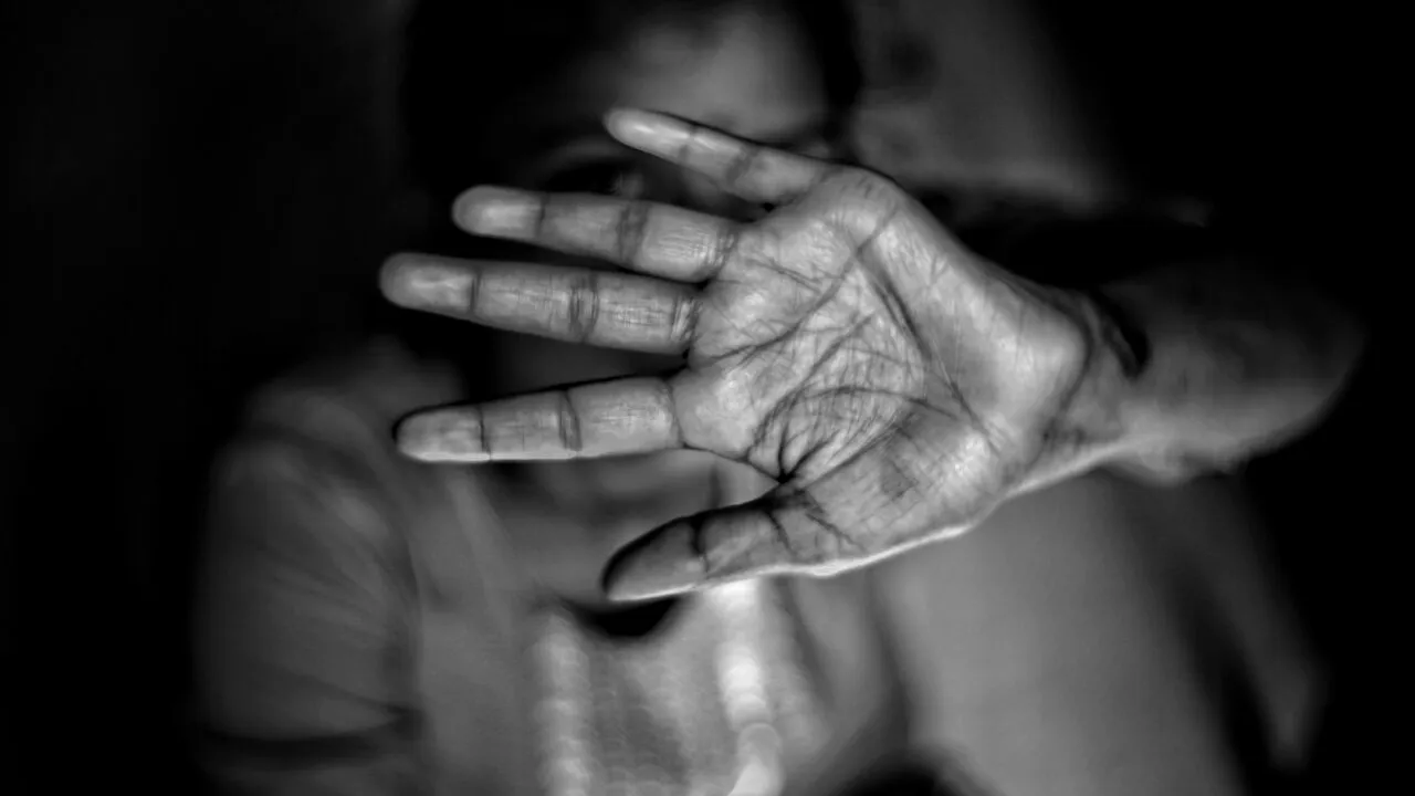 Un fost președinte a fost dat în judecată de fosta prima-doamnă: „M-a BĂTUT în multe ocazii. Am multe dovezi”