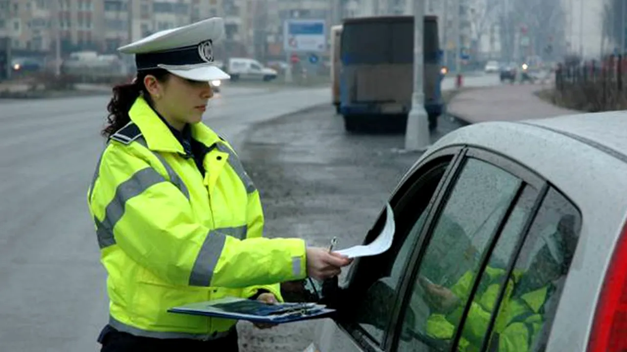 Puțini șoferi știu asta! Ce trebuie să faci înainte de a pleca la drum cu mașina pentru a NU lua o amendă uriașă