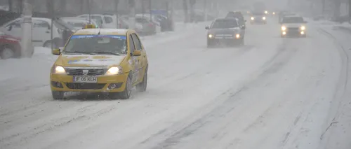 VREMEA. Oprescu: 1.579 de drumuri au fost făcute pentru transportarea zăpezii strânse de pe străzi
