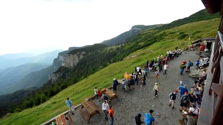 Focar de Covid-19 la Cabana Dochia, din Ceahlău! Dezvăluiri incredibile despre nepăsarea turiștilor